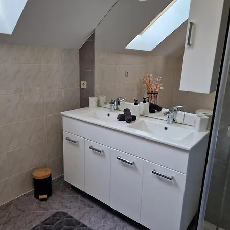 Aparts Lakeview -gerlitzen -ossiacher -ski * Tratten (Feldkirchen)