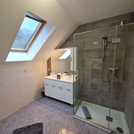 Aparts Lakeview -gerlitzen -ossiacher -ski Appartement *