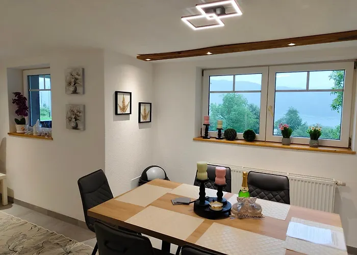 Aparts Lakeview -gerlitzen -ossiacher -ski 아파트 *